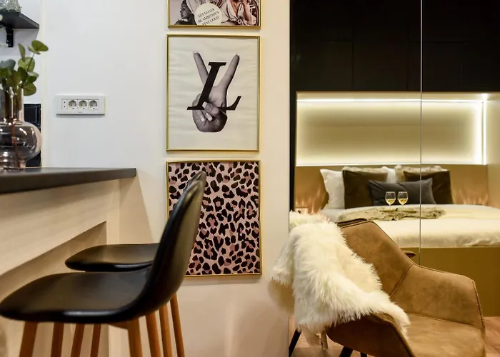 Boutique On Calea Victoriei - Downtown Apartment