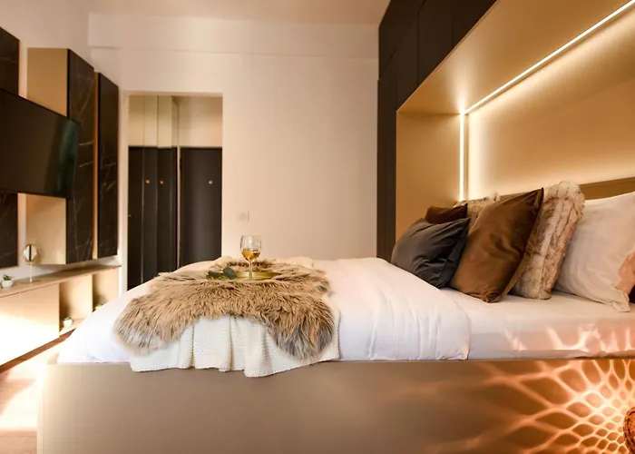 Boutique On Calea Victoriei - Downtown Apartment *